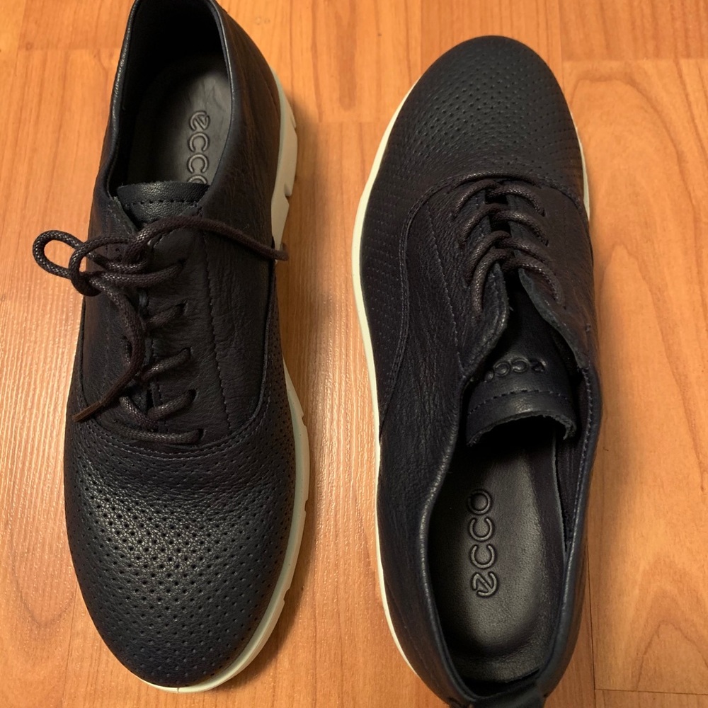 Brand new Ecco Sneakers
